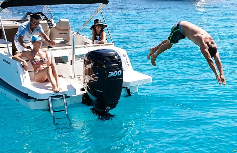 Quicksilver 755 Sundeck + Mercury F175 SUR COMMANDE