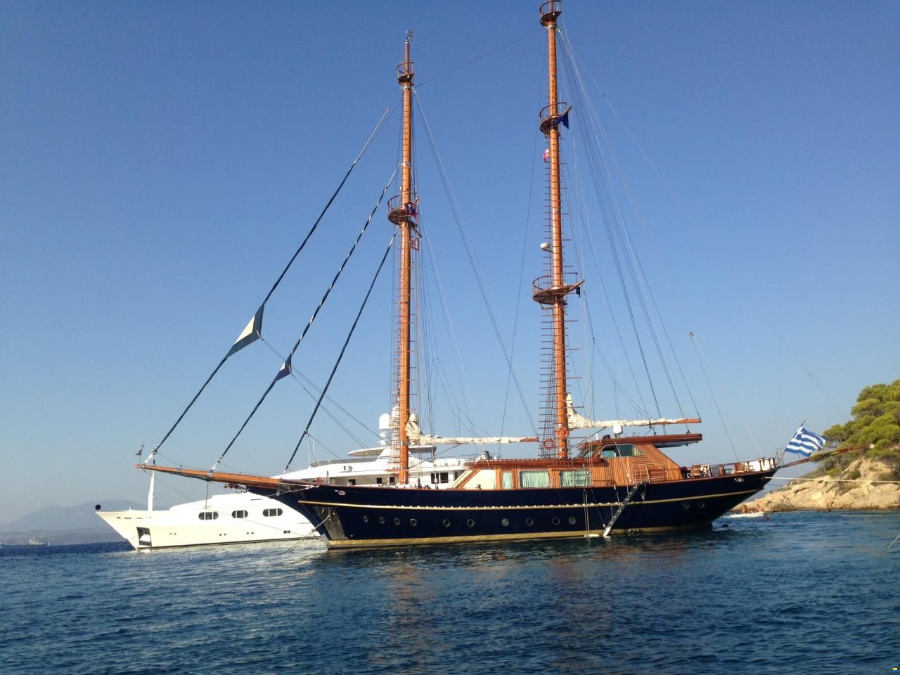 SCHOONER  ( KARAVOSKARO ) Lekkas