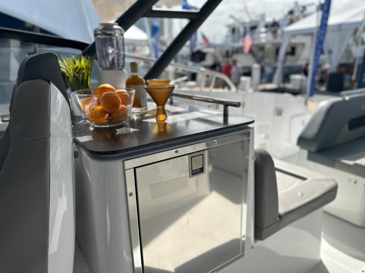 Jeanneau TH 38