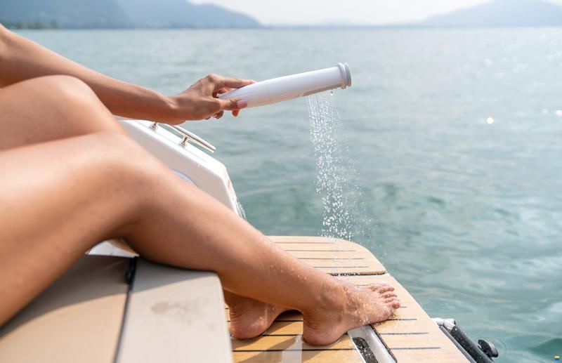 Quicksilver 675 Cruiser LUXE EDITION  + Mercury F150