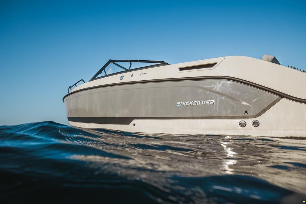 Quicksilver 675 Cruiser LUXE EDITION  + Mercury F150