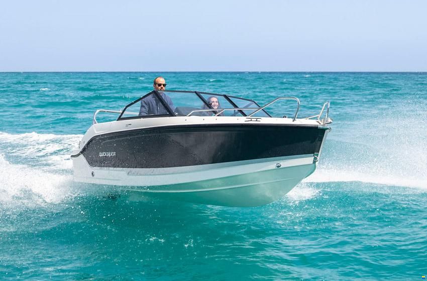 Quicksilver 555 Bowrider + Mercury F80 SUR COMMANDE