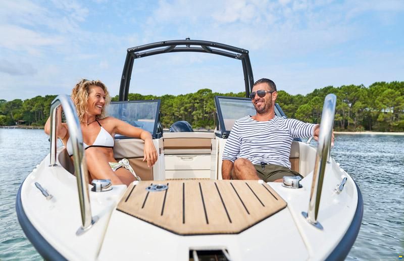 Quicksilver 605 Bowrider + Mercury F115 SUR COMMANDE