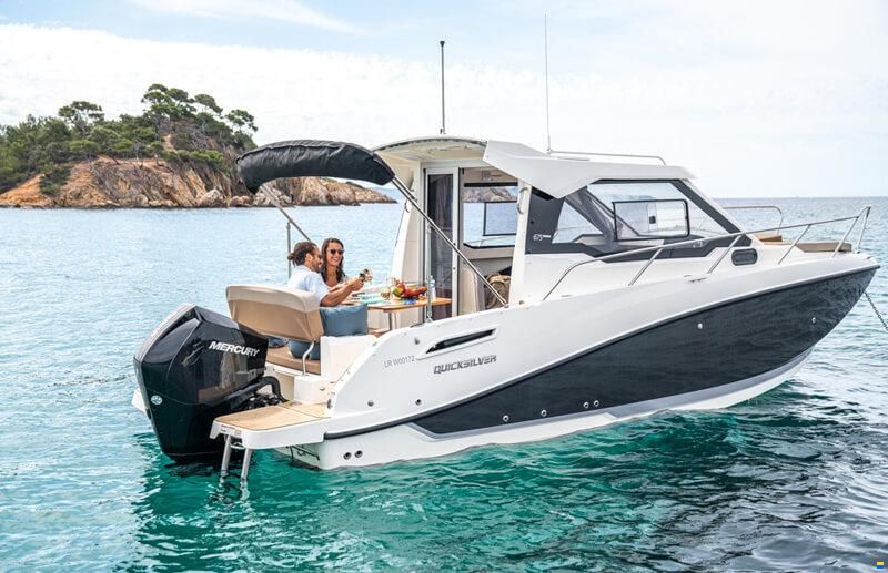 Quicksilver 705 Weekend + Mercury F150 SUR COMMANDE