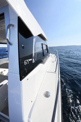 Quicksilver 705 Weekend + Mercury F150 SUR COMMANDE