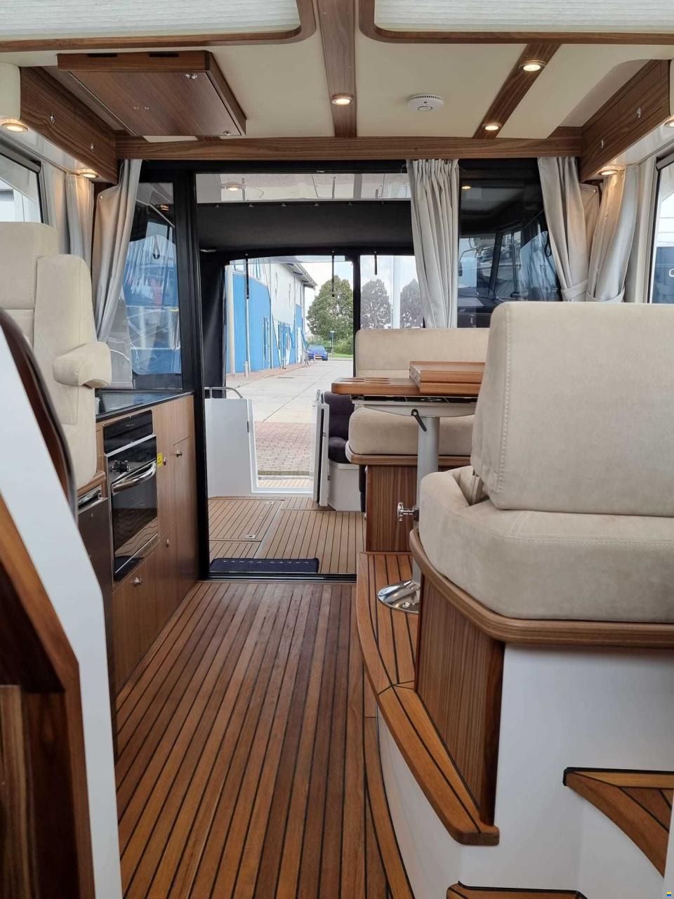 Saga 385