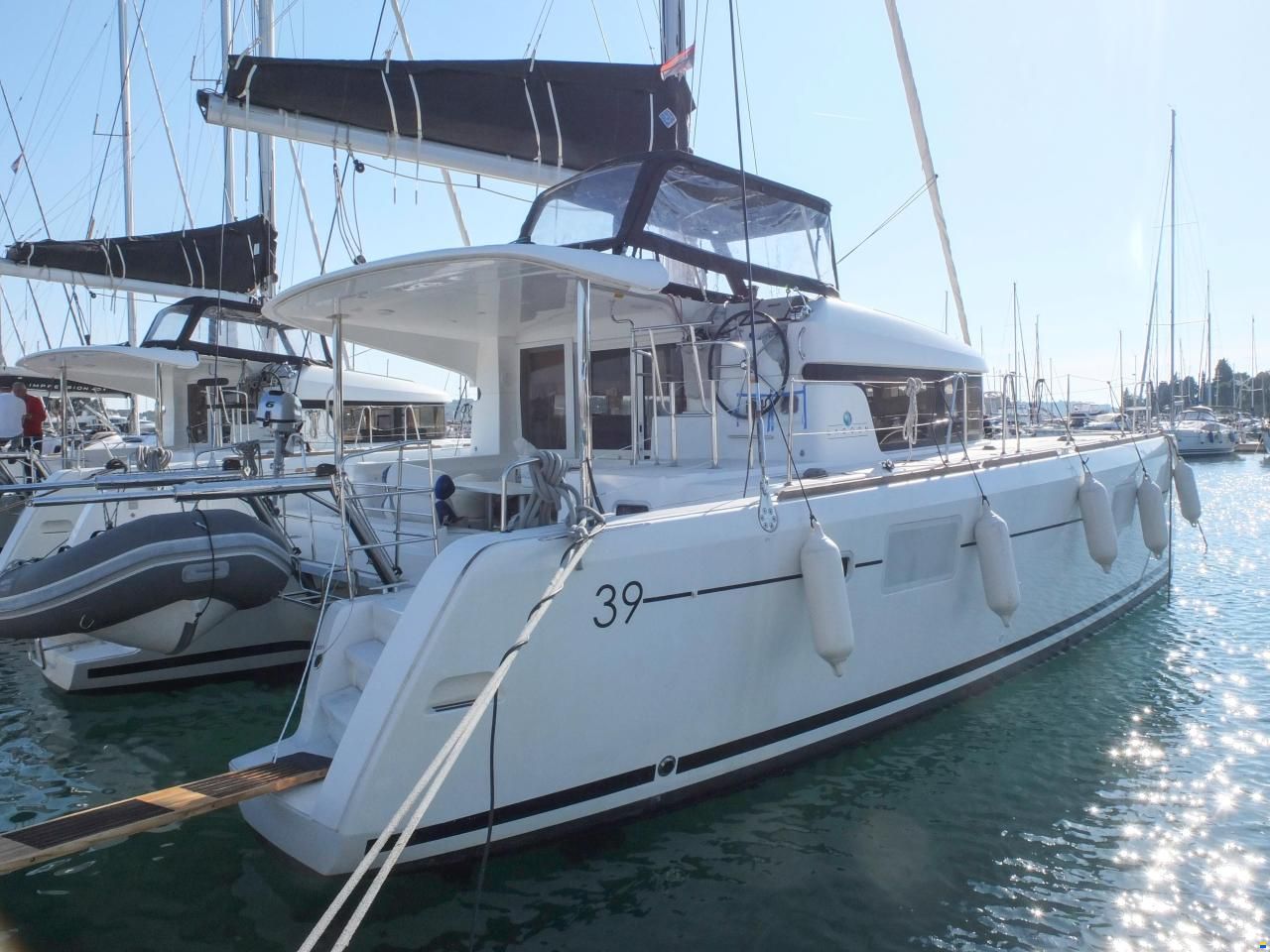 Lagoon 39