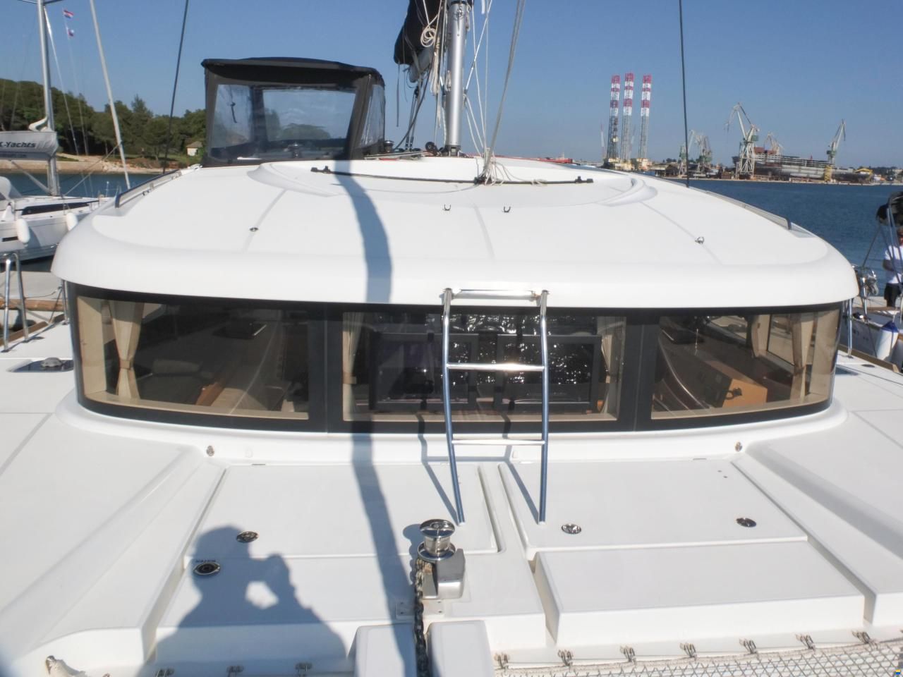 Lagoon 39