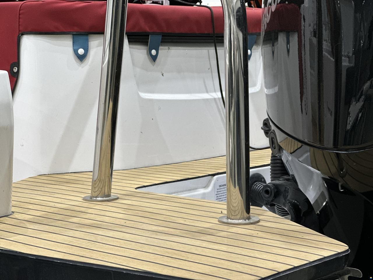 Axopar 28 Cabin