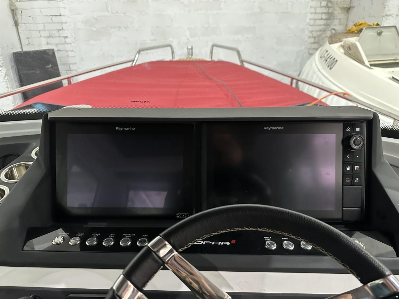 Axopar 28 Cabin