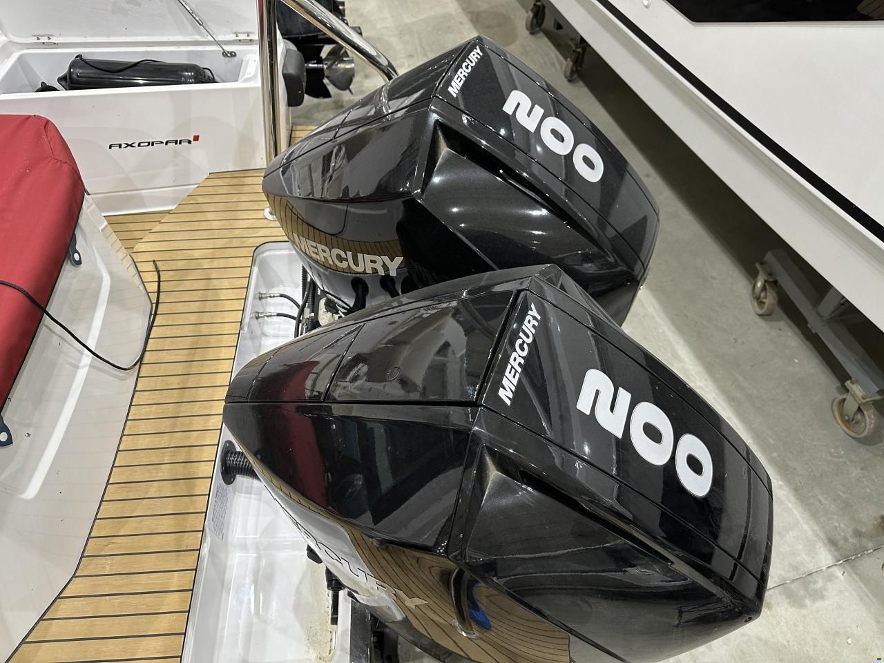 Axopar 28 Cabin