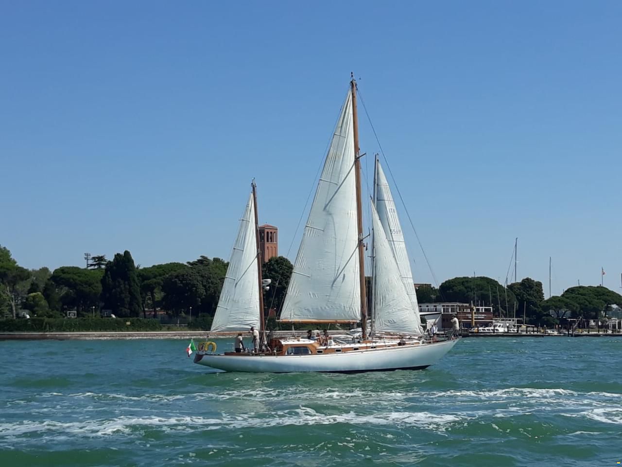 Ketch Oceanico