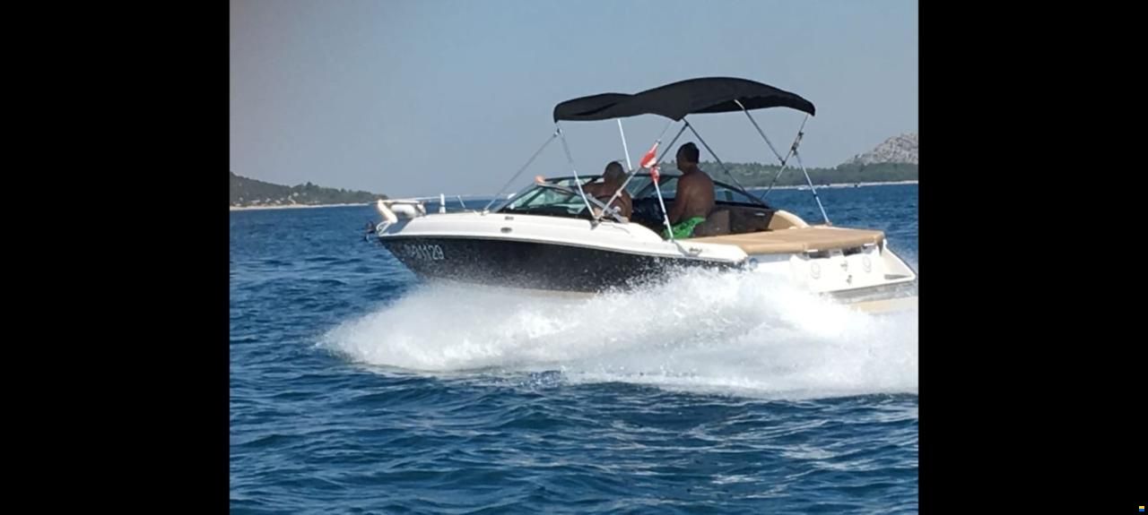 Four Winns S215