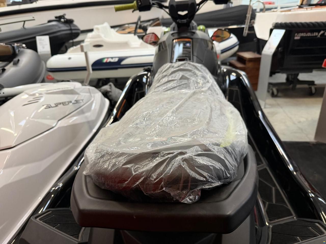 Yamaha WaveRunner Jetblaster