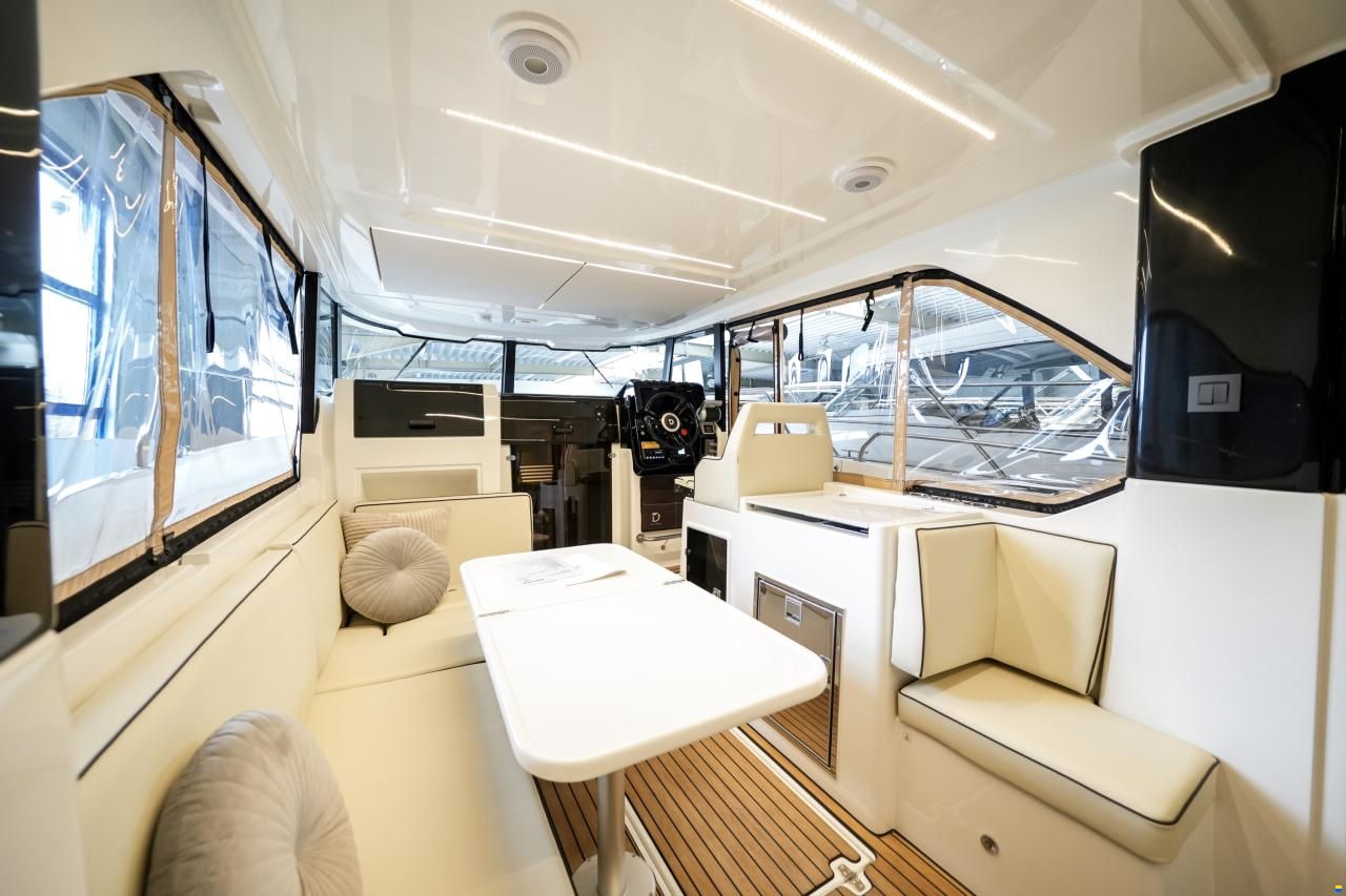 Delphia 10 LoungeTop