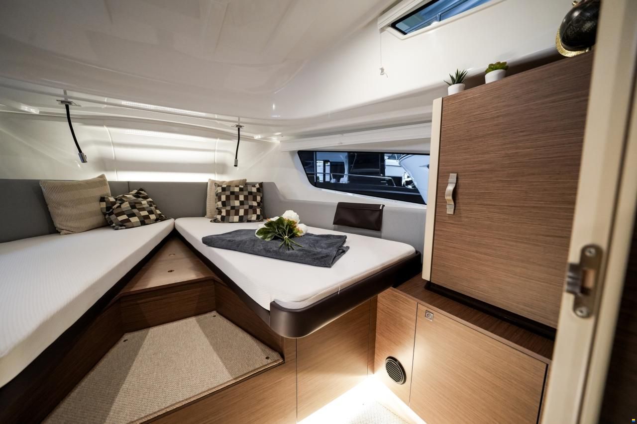 Delphia 10 LoungeTop
