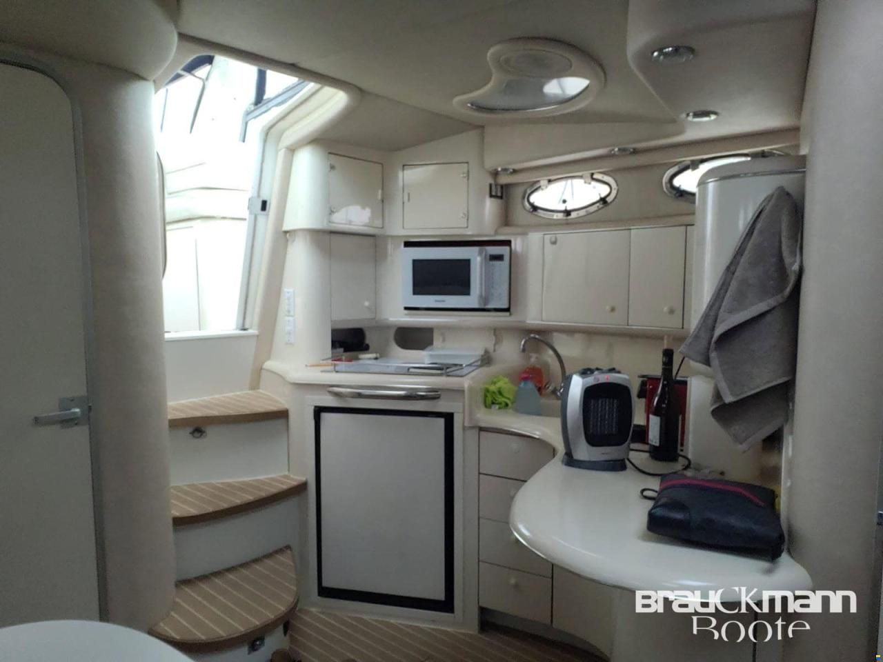 Sea Ray 37
