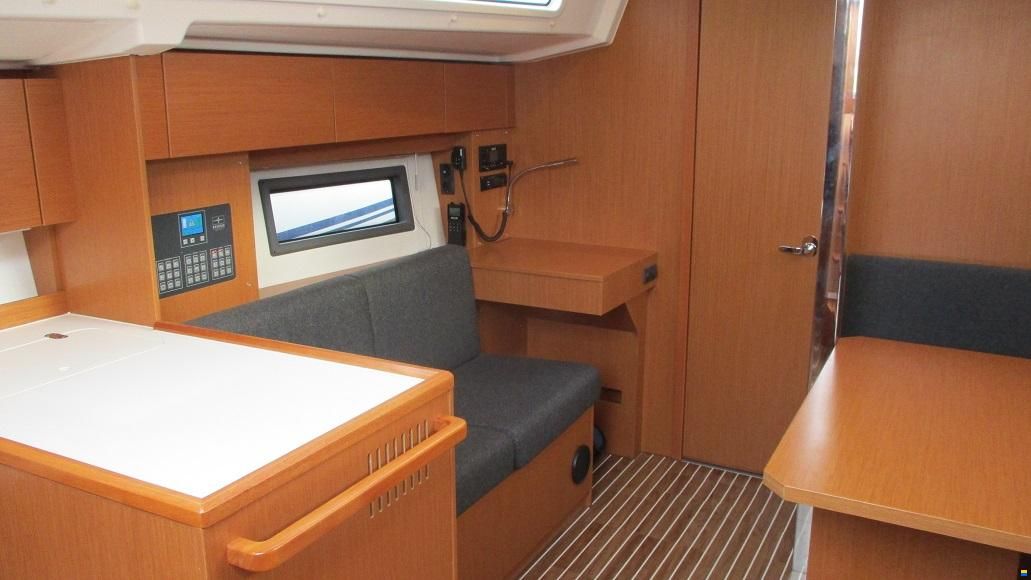 Bavaria C38