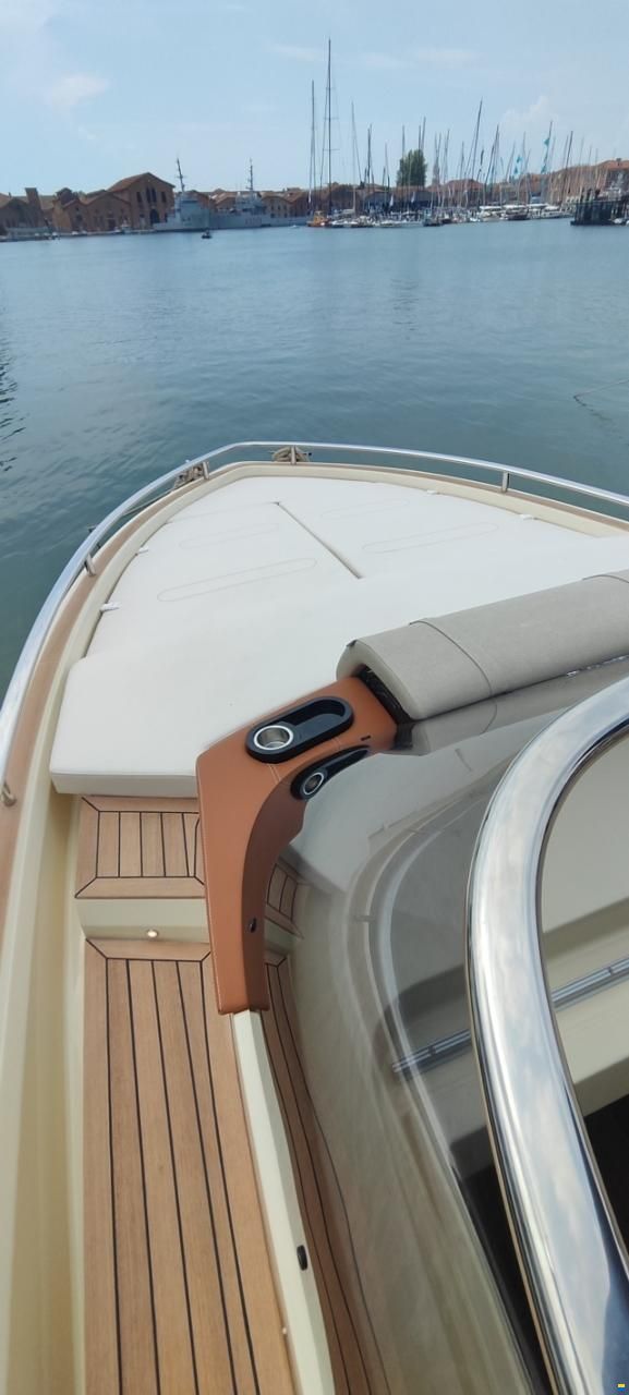 Invictus GT320