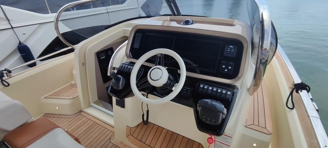 Invictus GT320