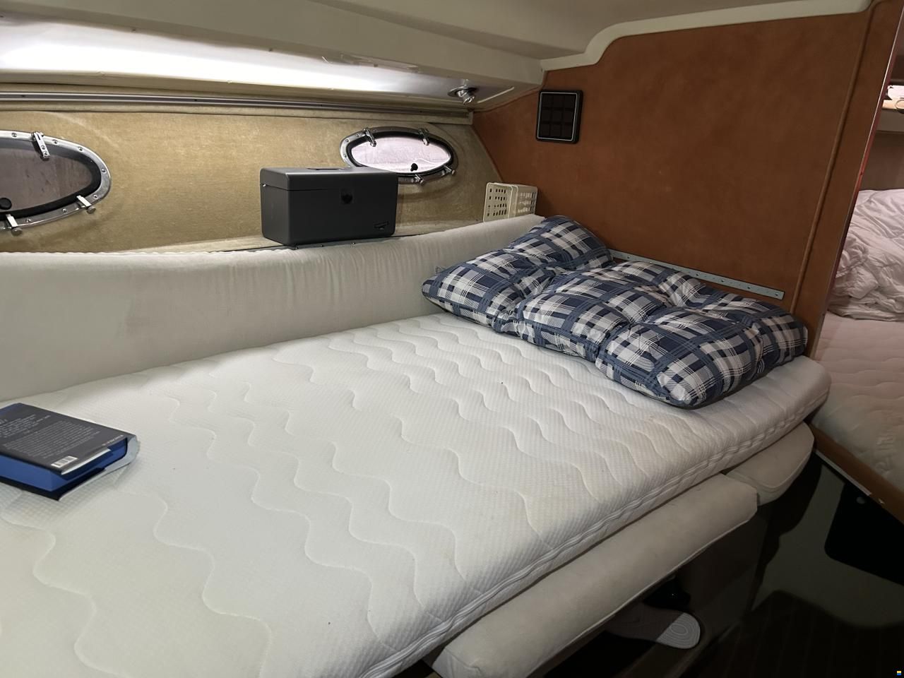 Trojan 9 M Quater Berth Express