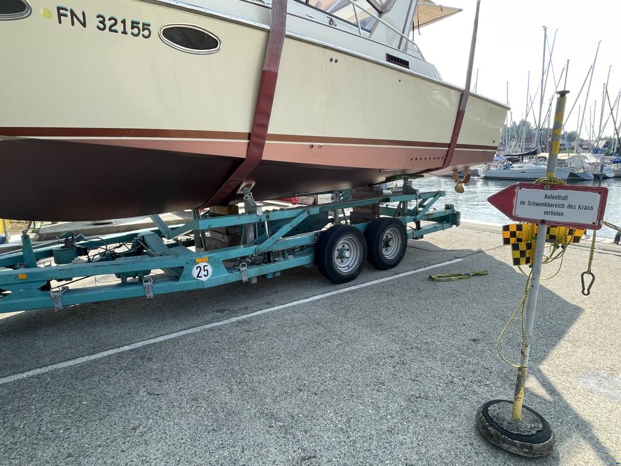Trojan 9 M Quater Berth Express