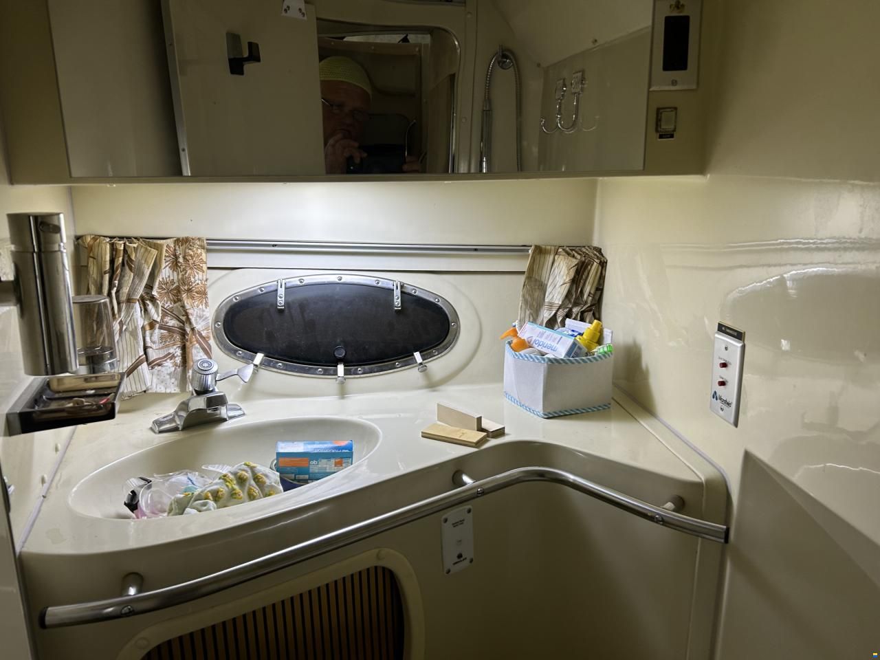 Trojan 9 M Quater Berth Express