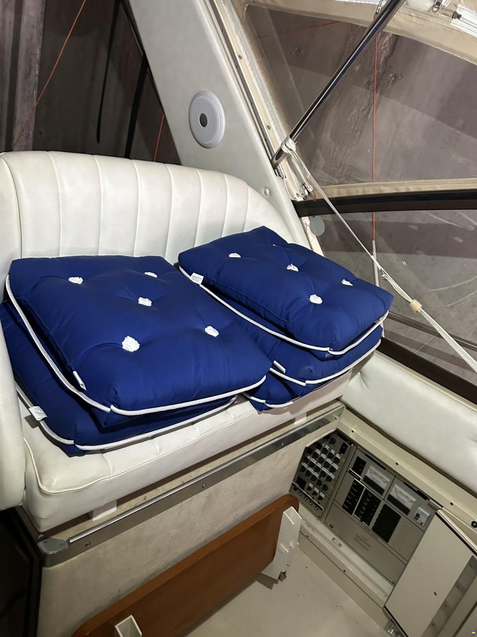 Trojan 9 M Quater Berth Express
