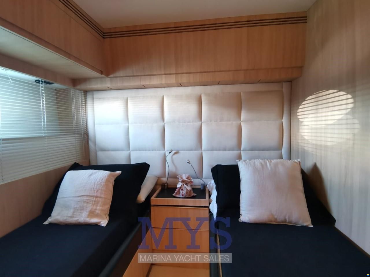 Uniesse 75 HT