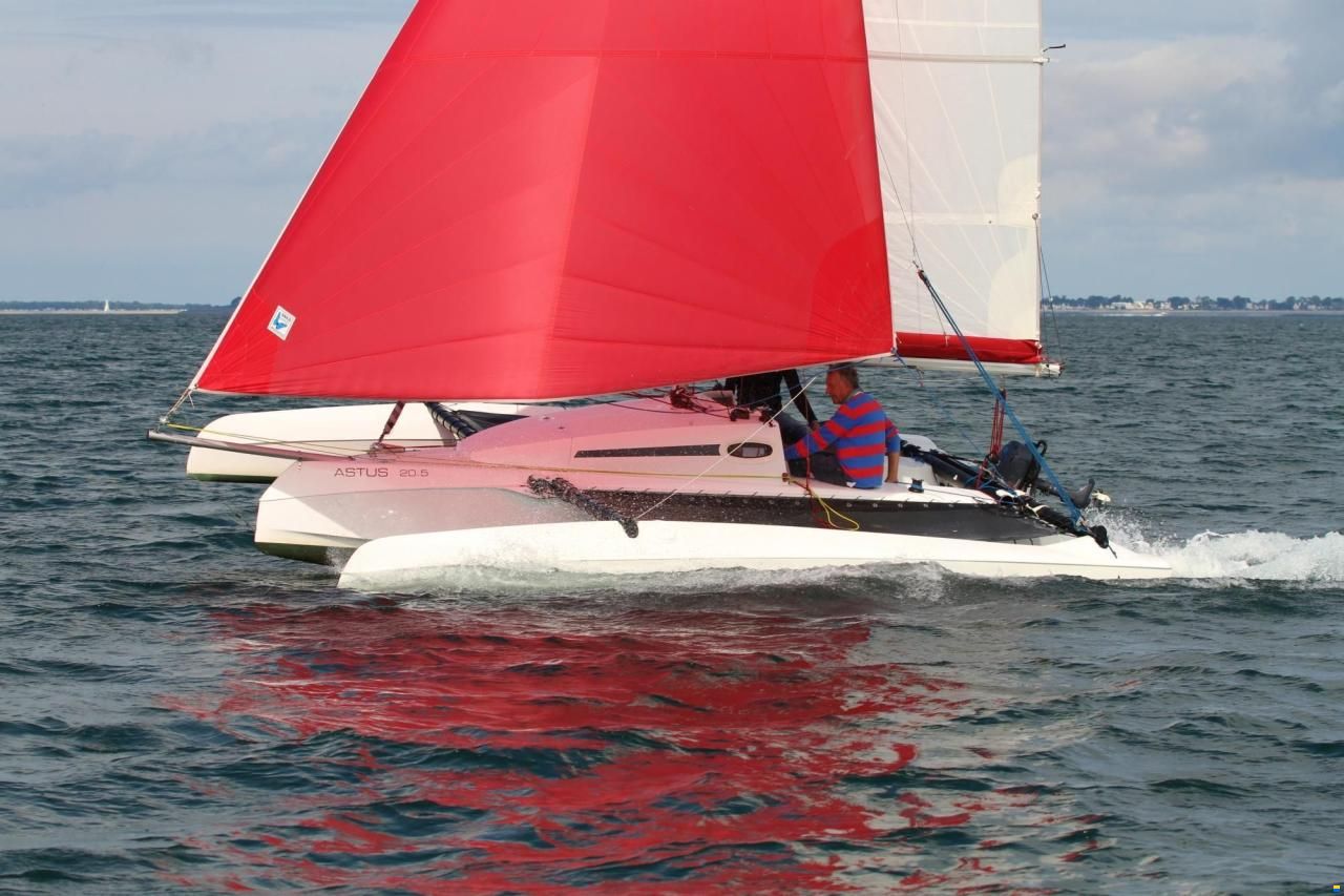 Astus 20.5 Trimaran
