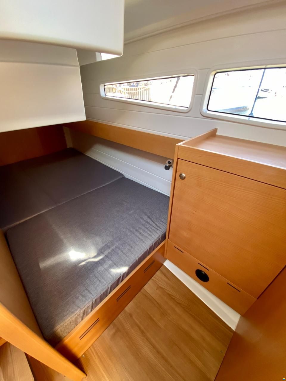 Delphia 989 Platinum Flybridge