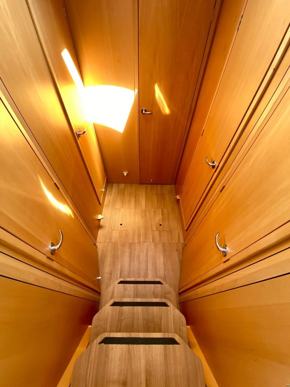 Delphia 989 Platinum Flybridge