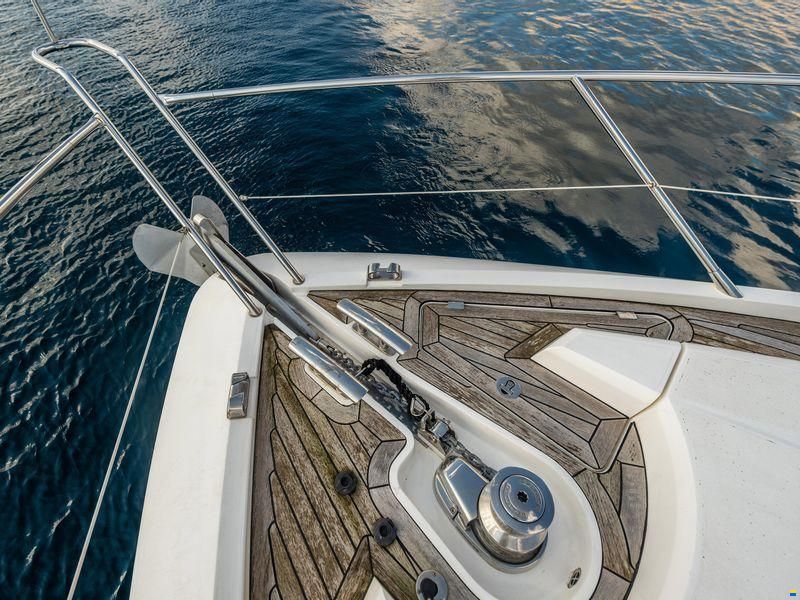 Sunseeker Predator 74