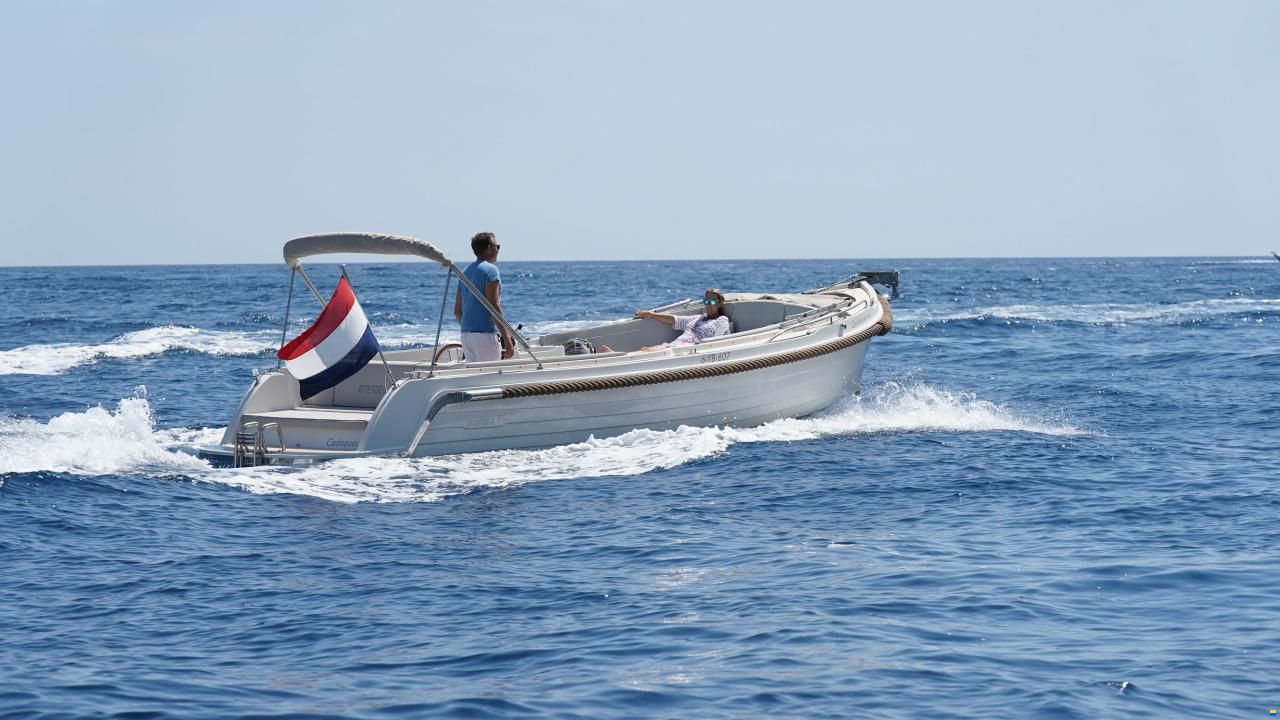 Interboat Intender 820 Sloep