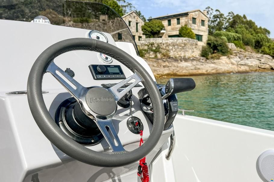 Rodman 690 Ventura CC