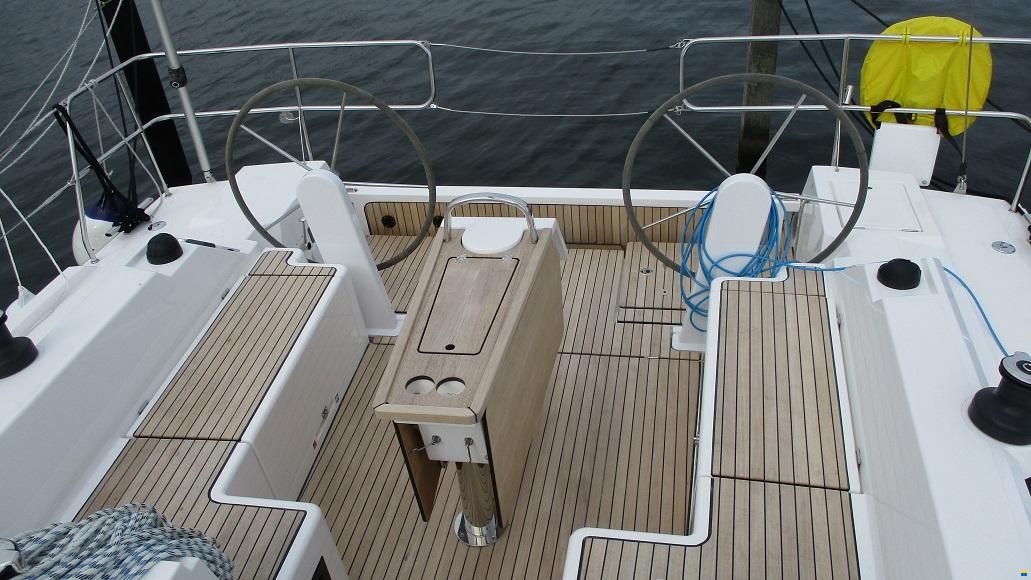 Bavaria C42