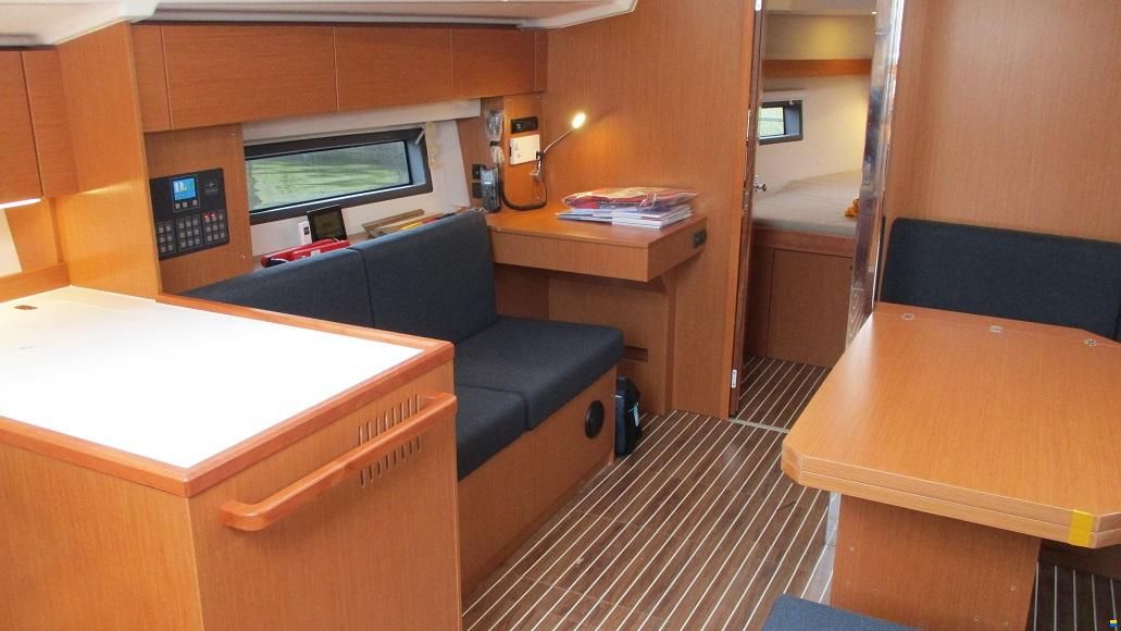 Bavaria C42