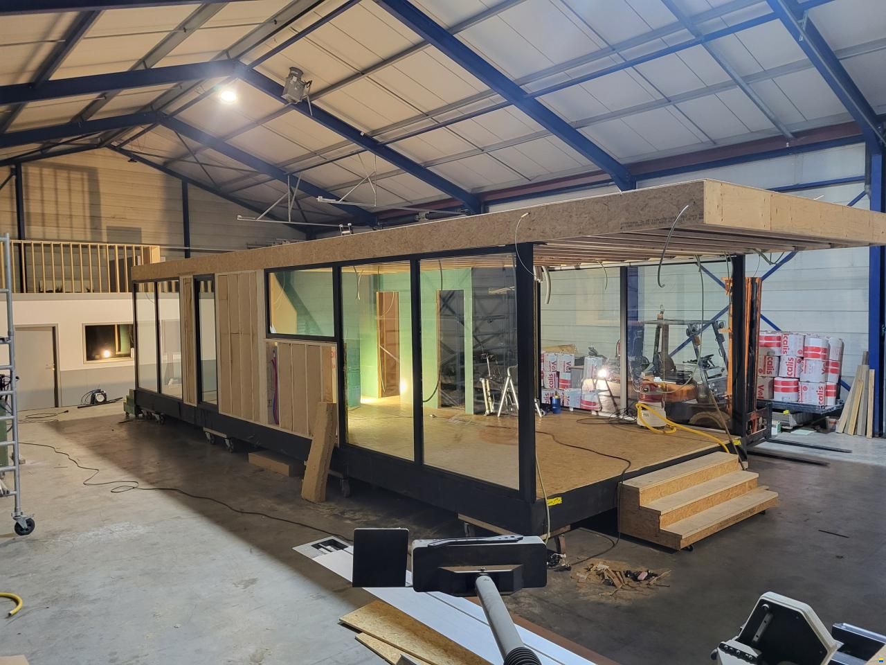 LakeLife Family Deluxe Large Houseboat