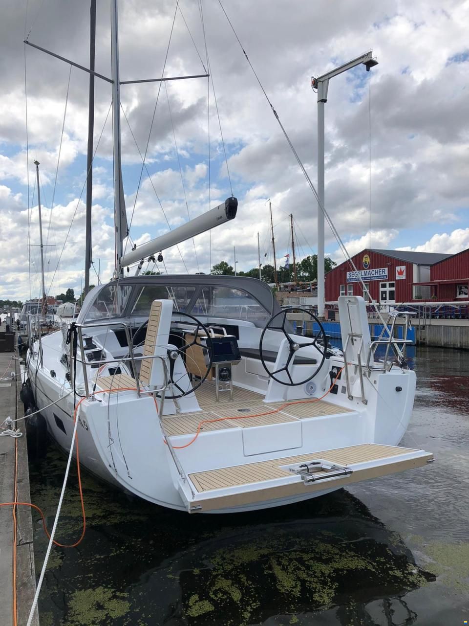 Hanse 388