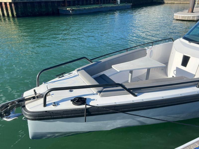 Axopar 28 T-Top