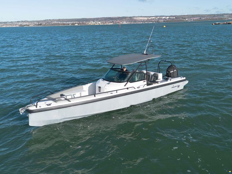 Axopar 28 T-Top