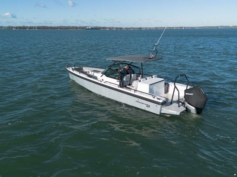 Axopar 28 T-Top