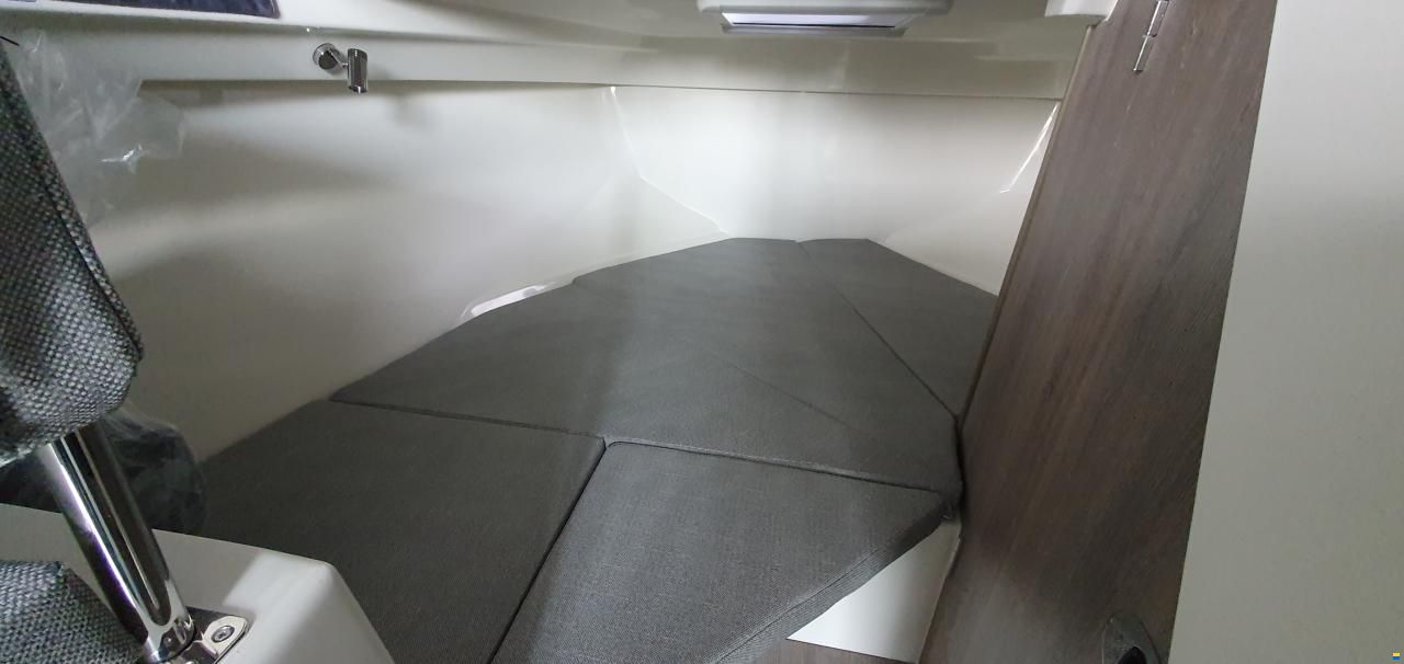 Quicksilver Activ 675 Weekend