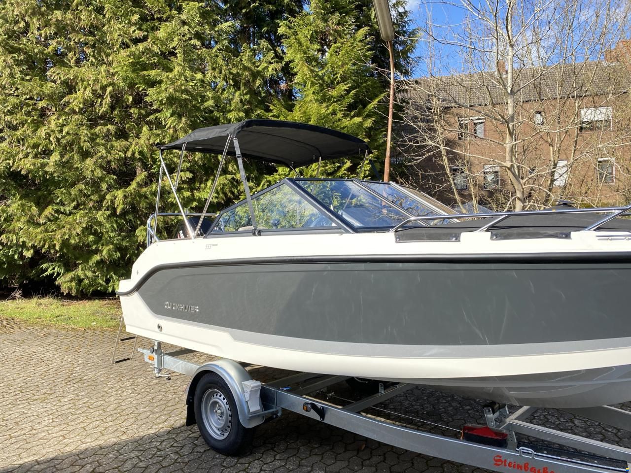 Quicksilver Activ 555 Bowrider