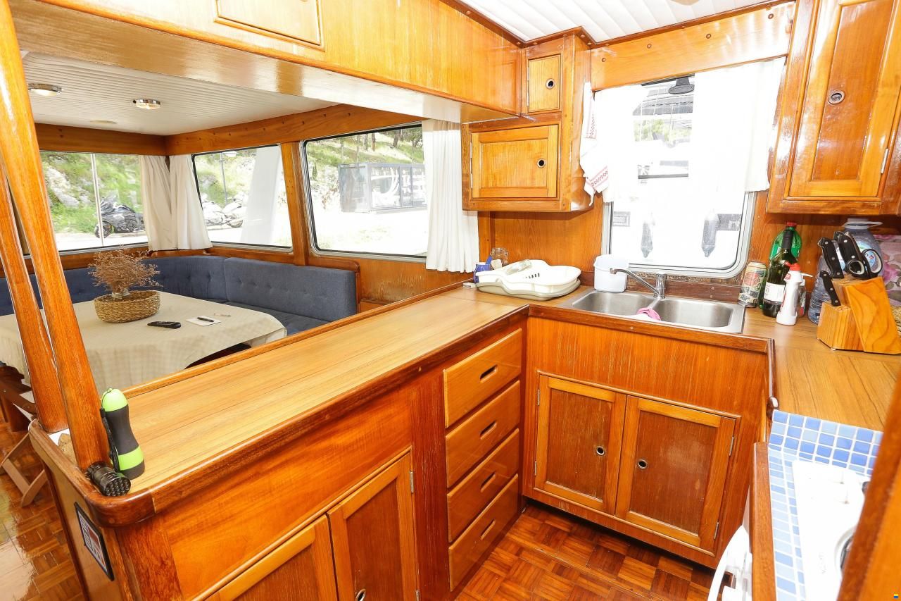 Lund Alaskan 46
