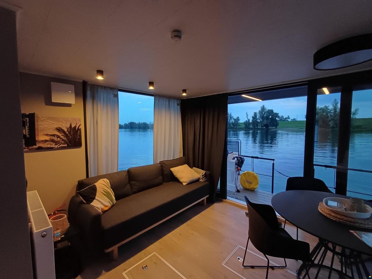 LakeLife family/rental Houseboat