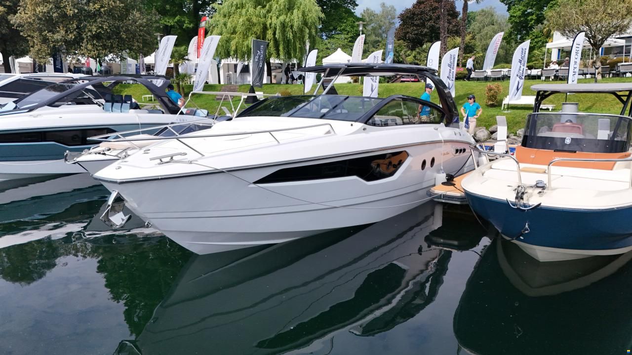 Airon Marine AmX 35 Sport Top