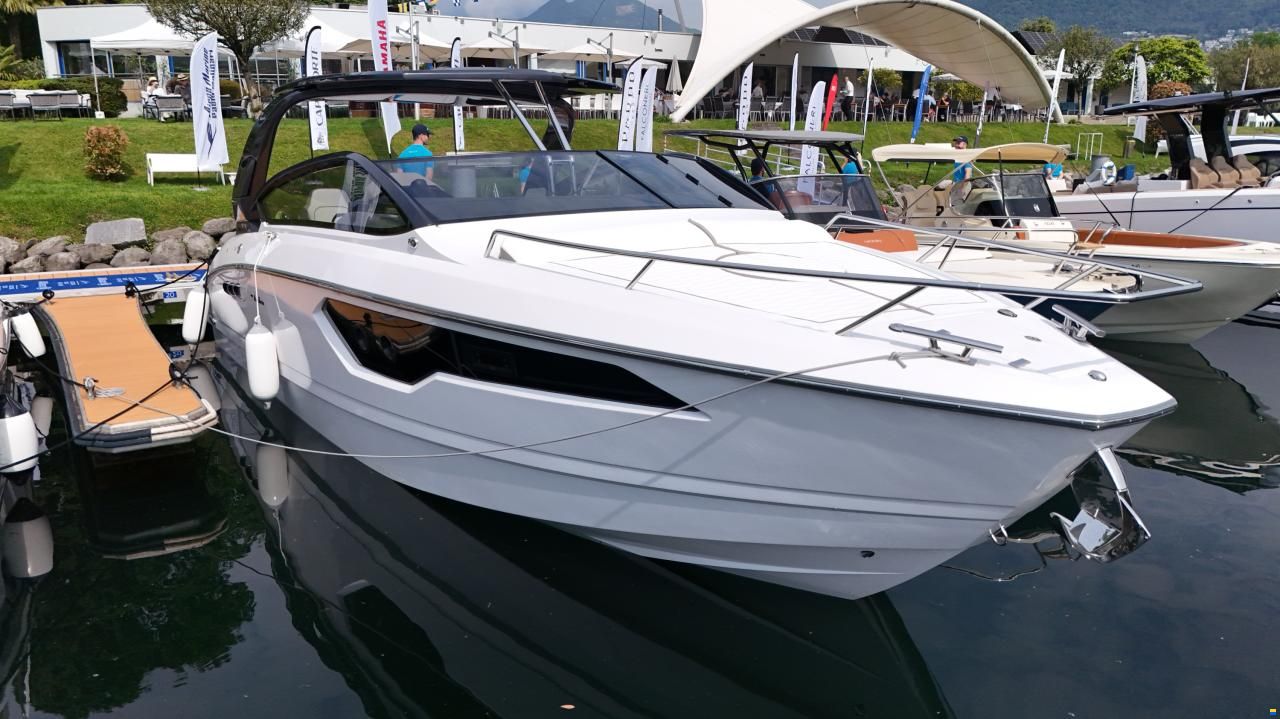 Airon Marine AmX 35 Sport Top