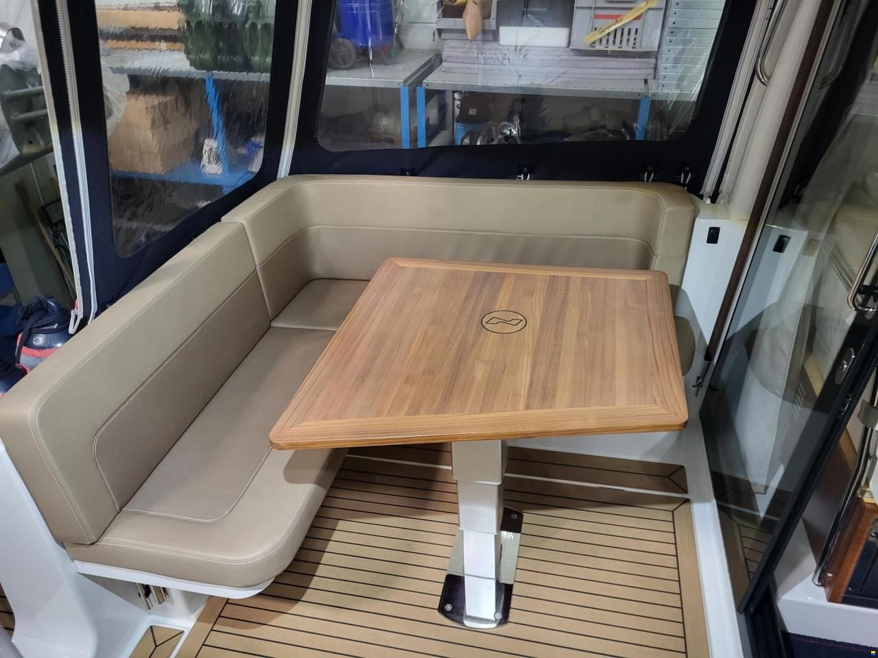 Nimbus 305