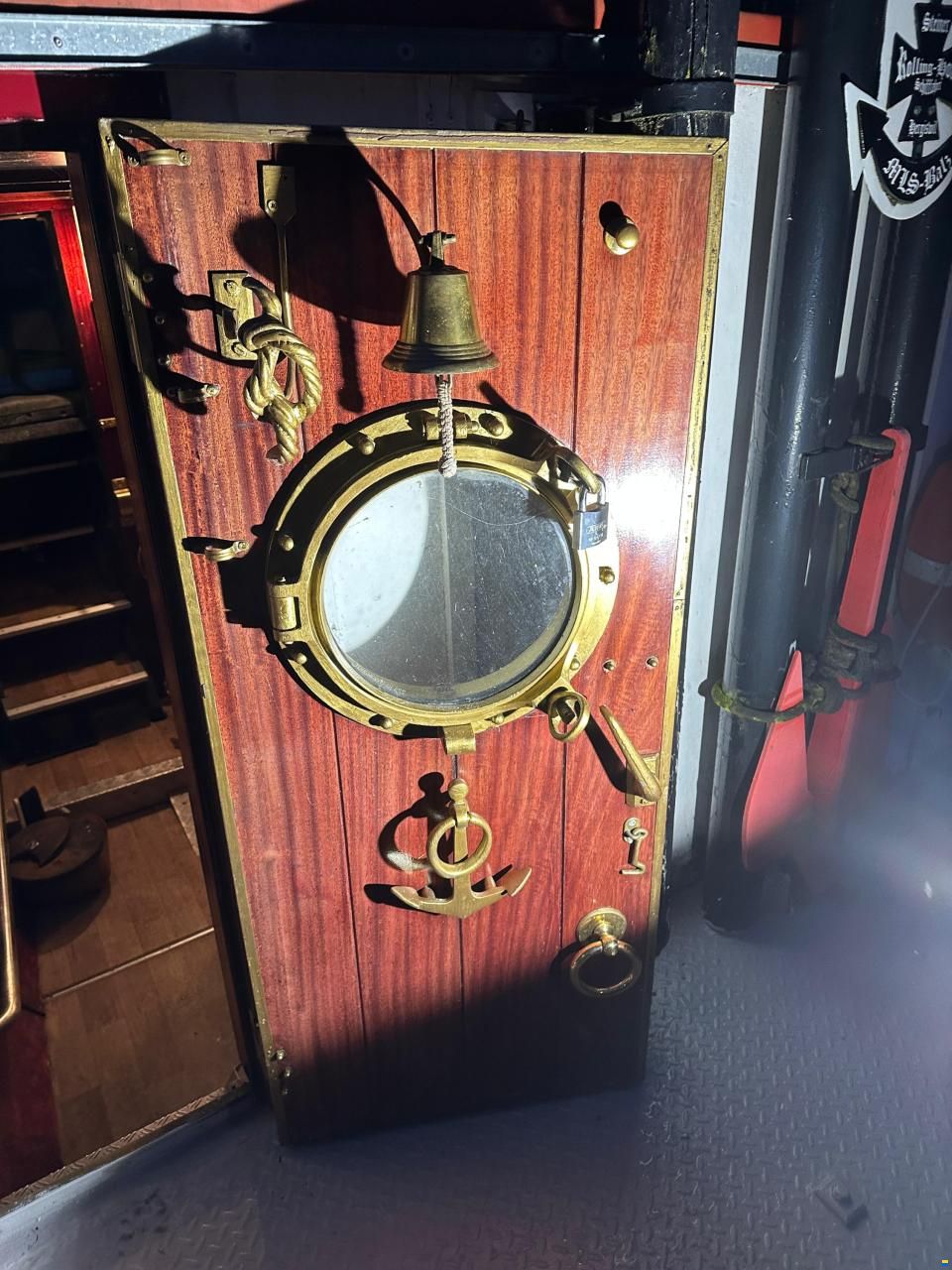 Hasler G&uuml;terschiff Nauen